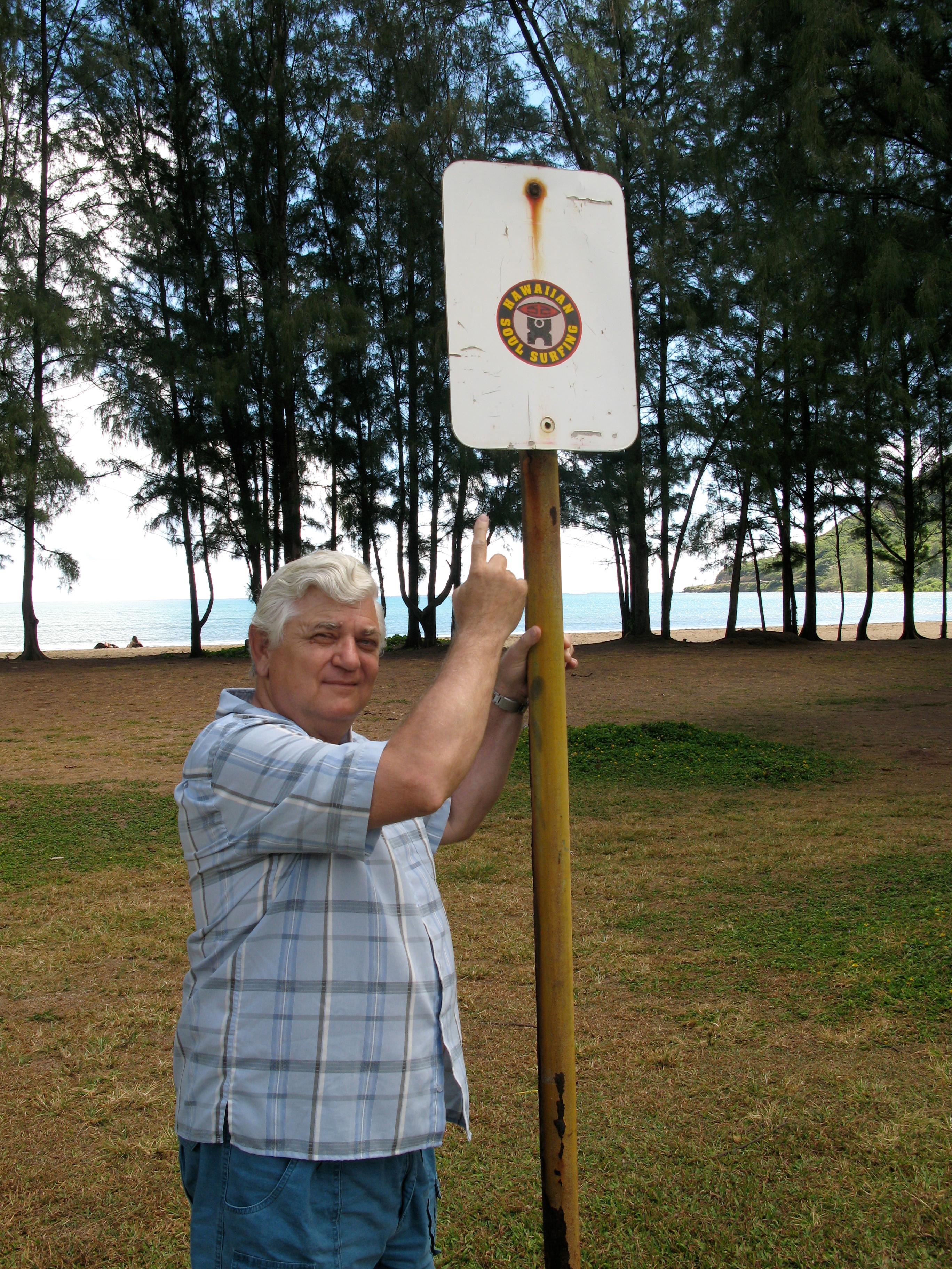 John Lee : A Hawaiian SIGN. Circa 2000s.