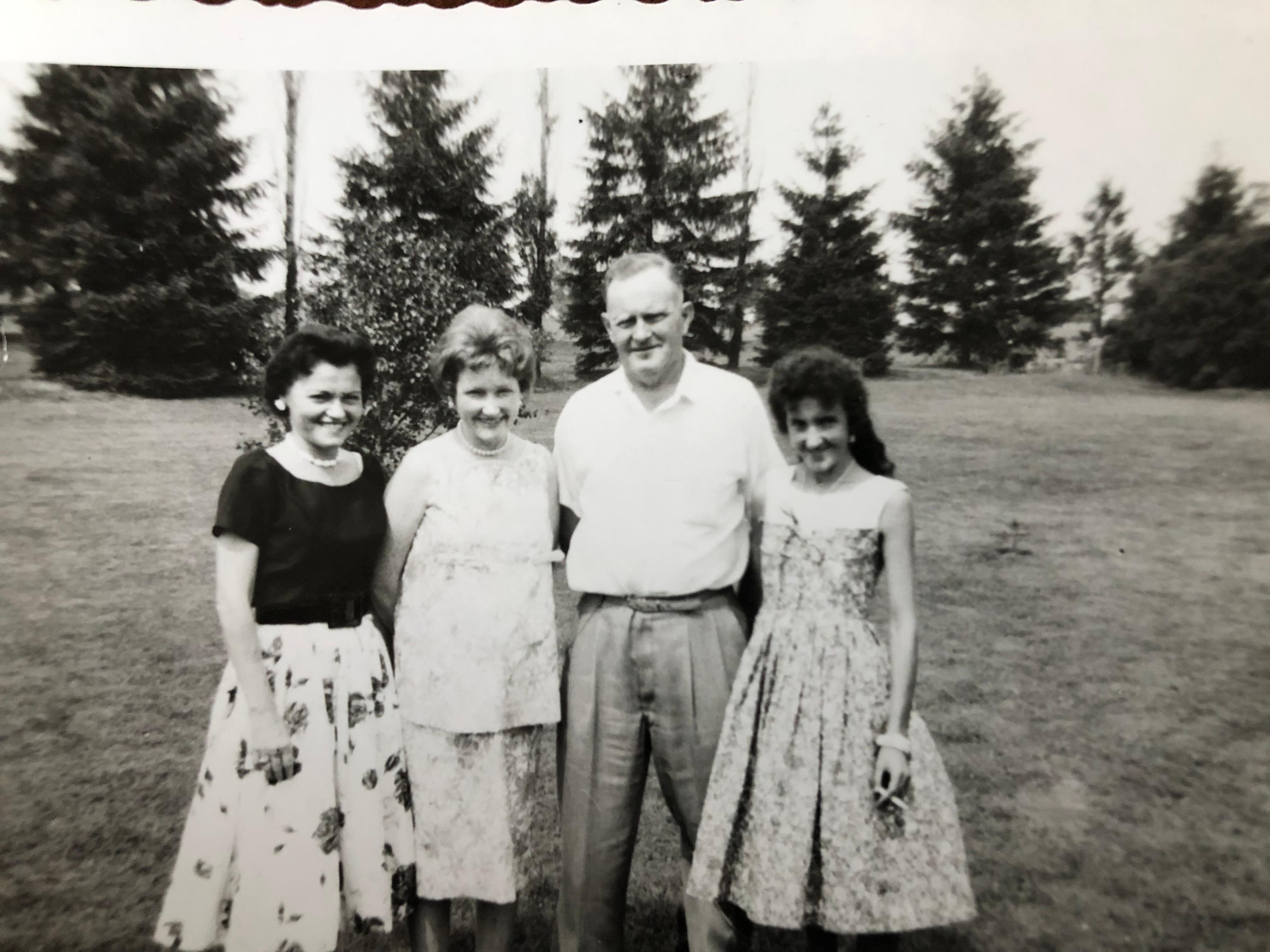 Aunt Juanita, Mom, Grandpa & Aunt Jean ( Mom pregnant with Cindy )
