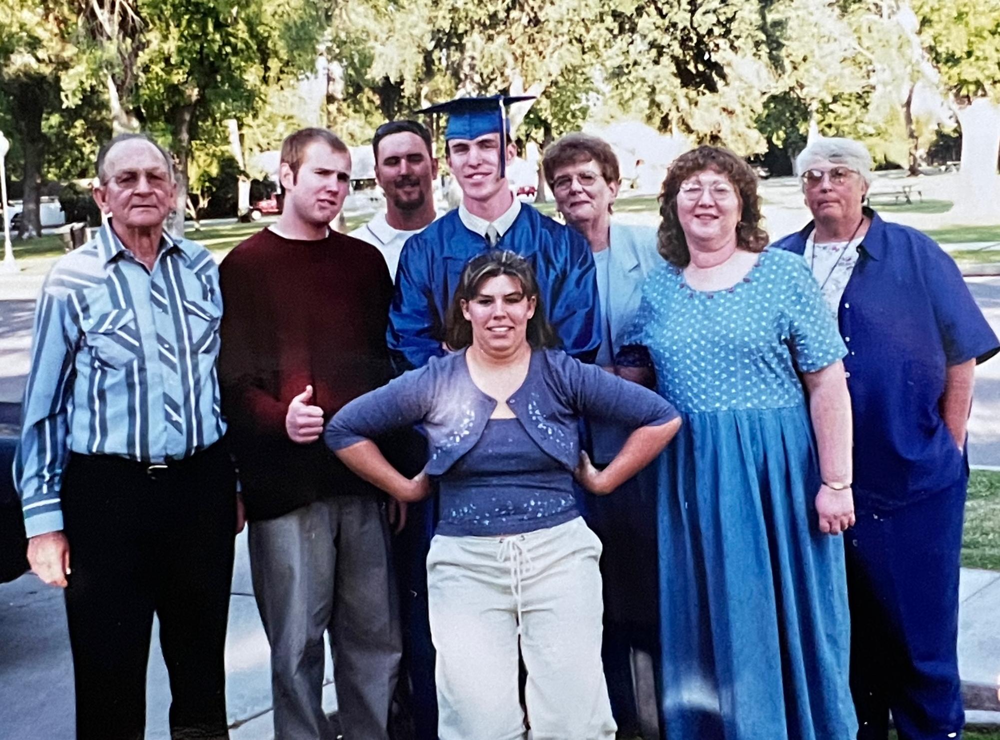 Jeff's high school graduation with Willa's Dad, Bill, Matthew, Brian, Jeff, Jennifer, Willa's Mom, Nellie, Willa, Carole, in 2000.