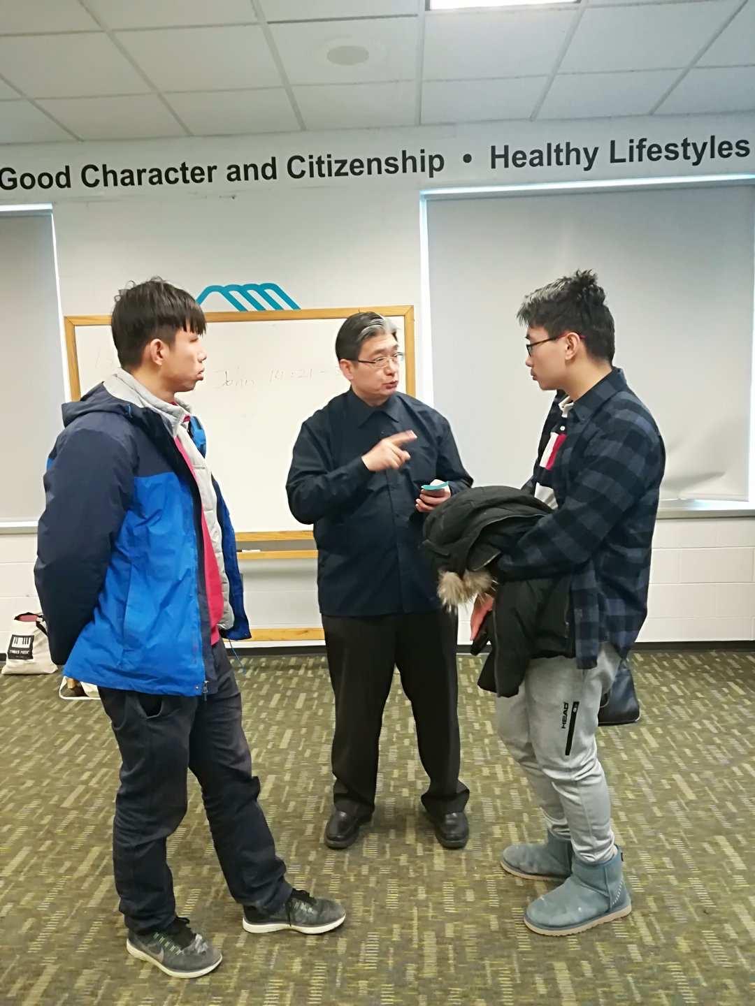 Life experience share with the young generation.