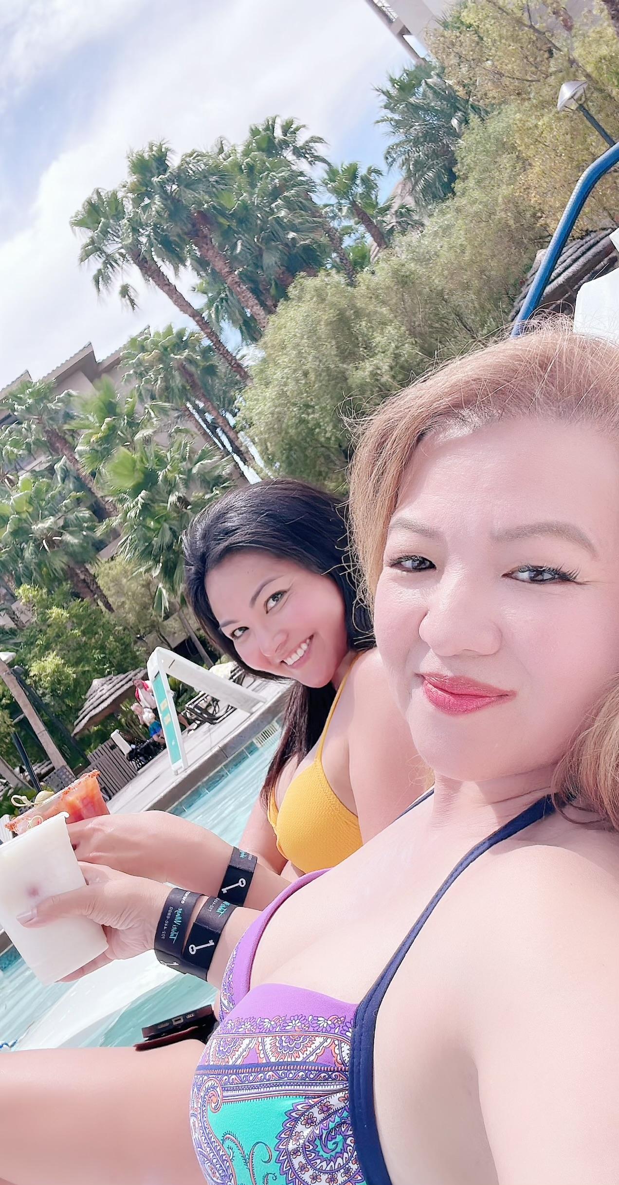 Girls Just Wanna Have Sun. So much fun with you Nadine!!! Happy moments and all good vibes