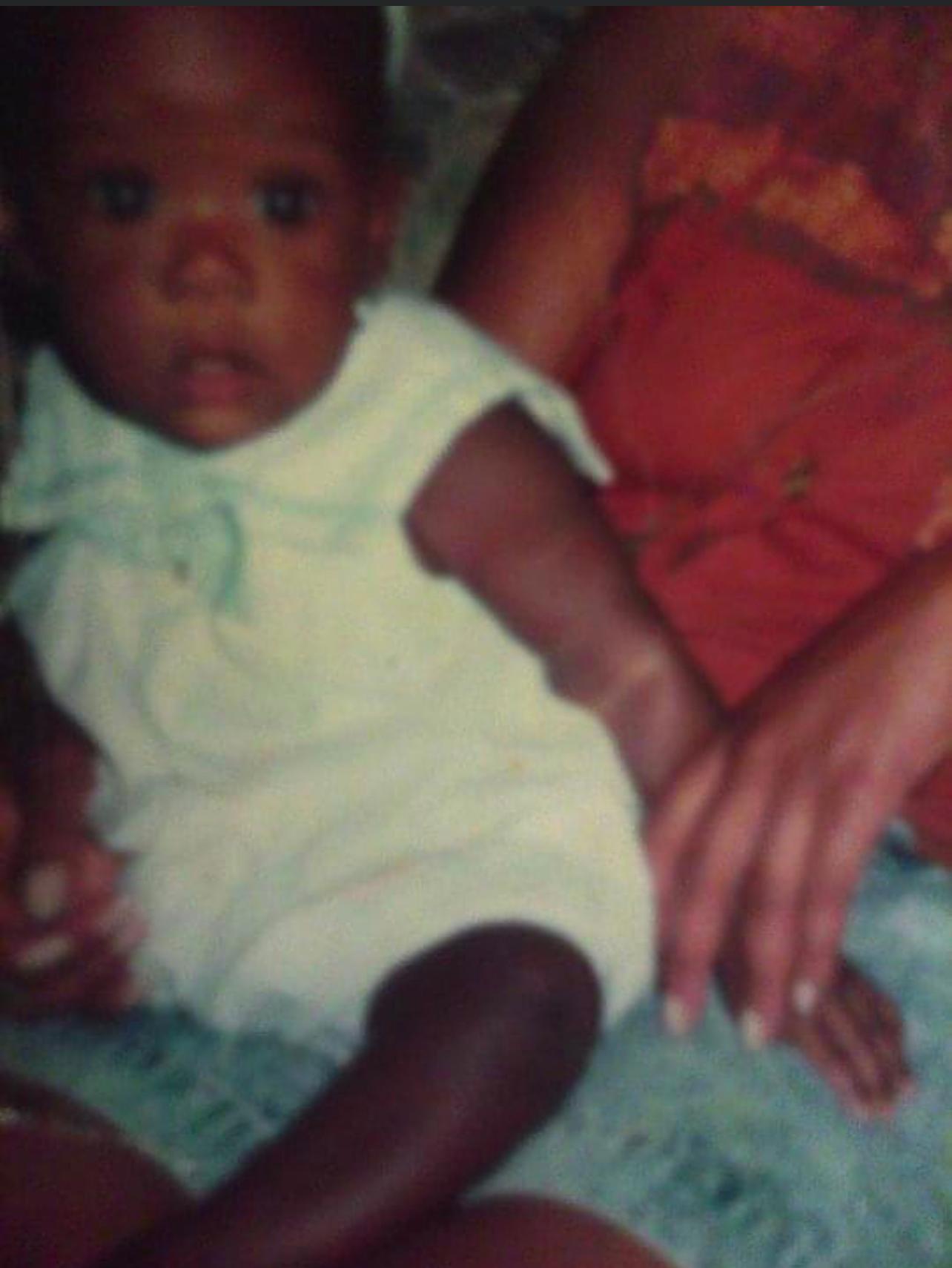 Rachael holding Amaris ‘94