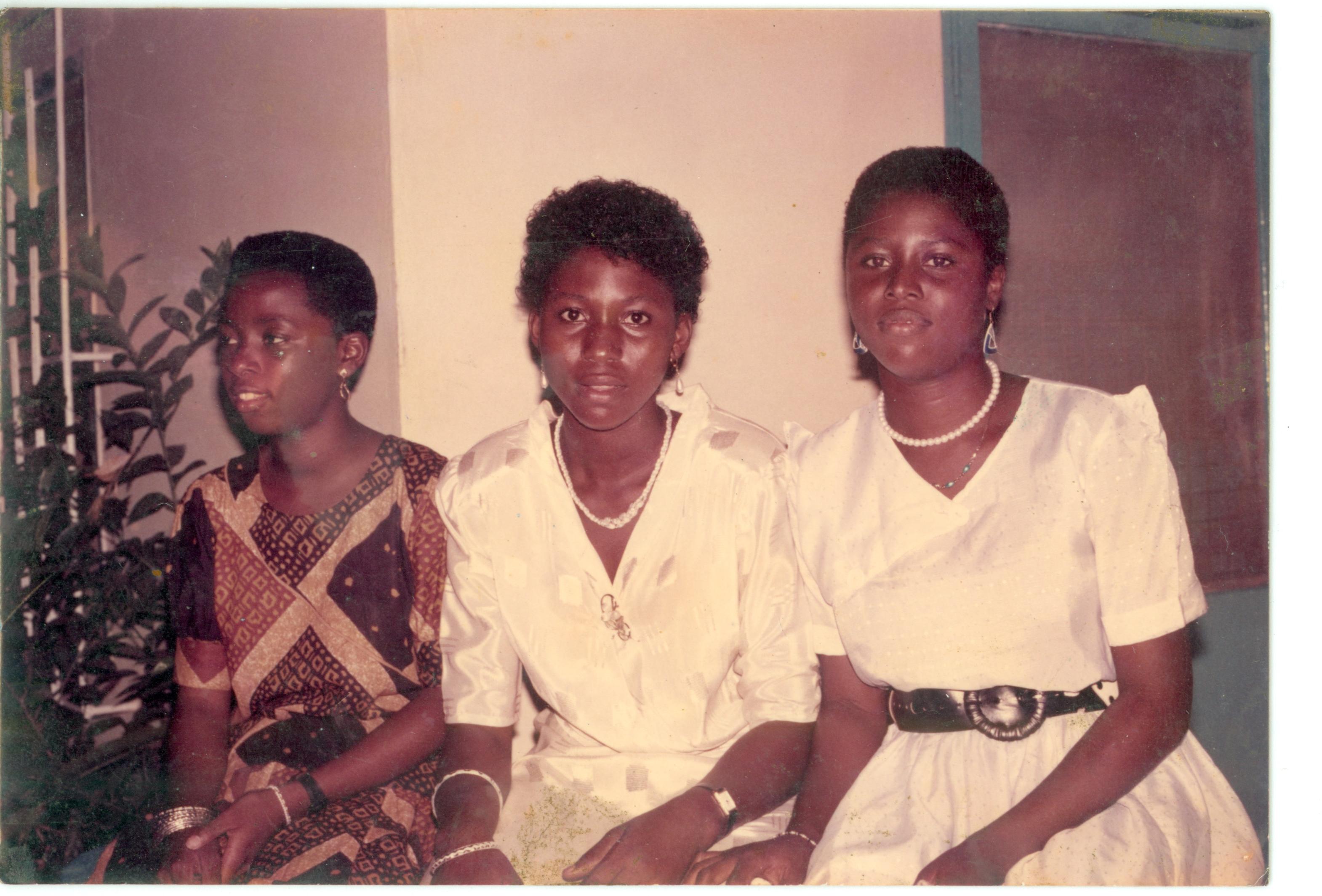 Cornie with Mariam Taylor and sister Belinda.