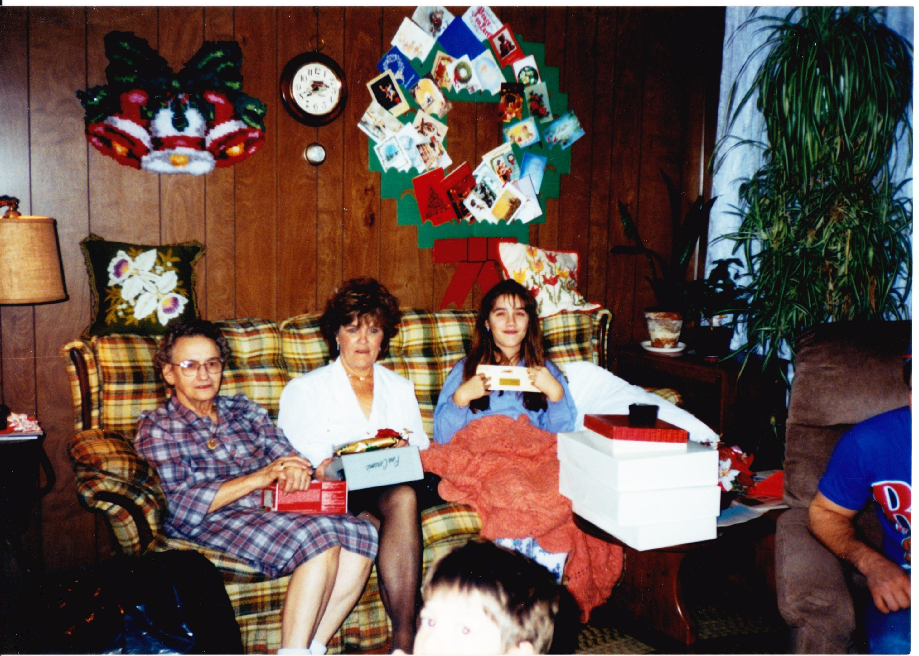 Edna with Ed's mom Marie, Ed's daughter Kim, and Ed's son Eddy 1991