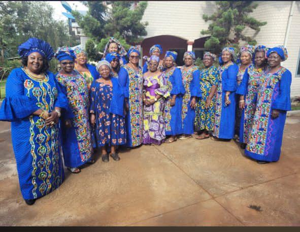 With the Sang Nikwi Women of Chomba. Mama Rose, always brought laughter and fun wherever she goes. God needed some positive energy in Heaven so He called you. 🙏🏾🙏🏾🙏🏾
