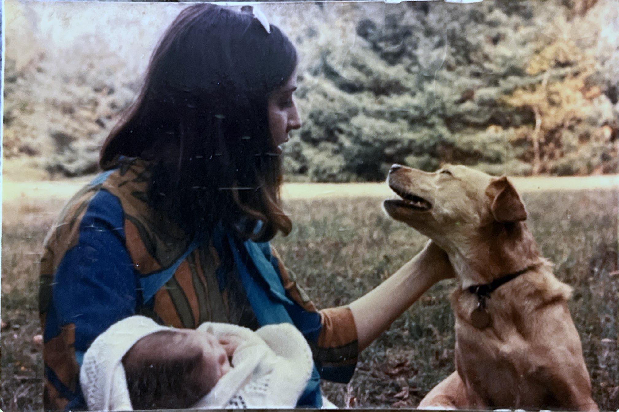 Ruth, baby Alice & Ginger (1968)