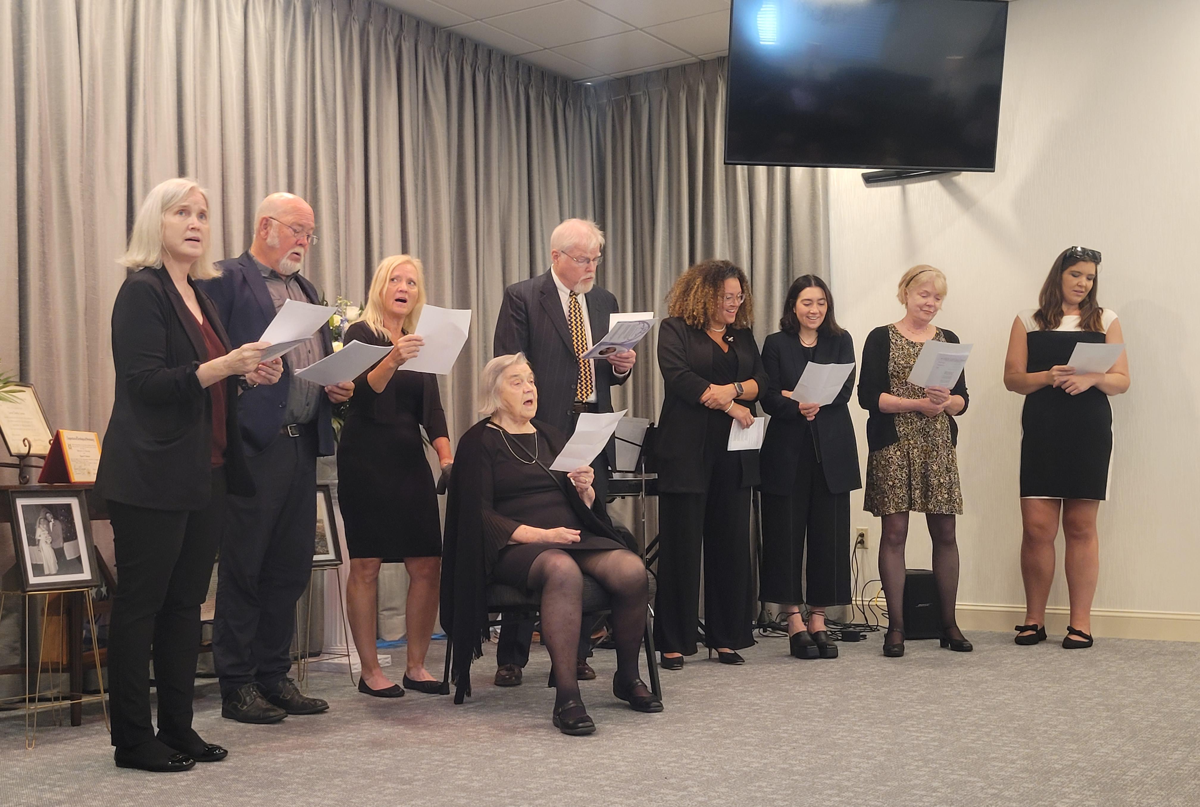 The Lundeen Family singing Tryggare kan ingen vara, a Swedish hymn