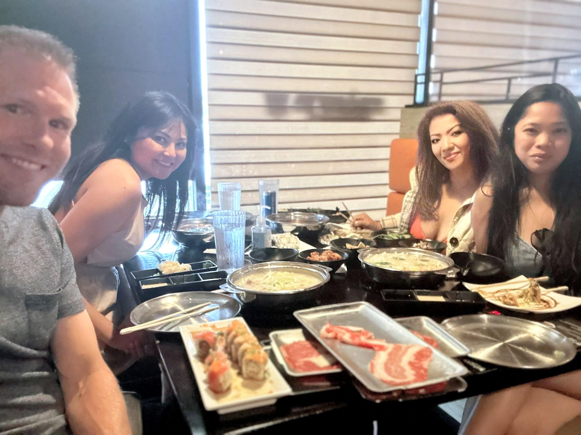Our First Vegas Birthday Trip Adventure! 🎉 Cheers to Nadine's special day and the unforgettable memories we made in Vegas. We had a blast celebrating at Shabuya, enjoying Nadine's favorite sushi and ramen. Unforgettable moments and a birthday we will always remember! 🎂🎈"