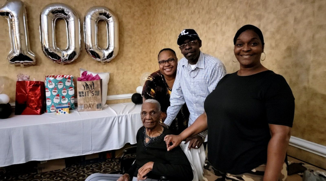 Doris, Angie Smith, Robert  Thomas, & Roneese Nelson