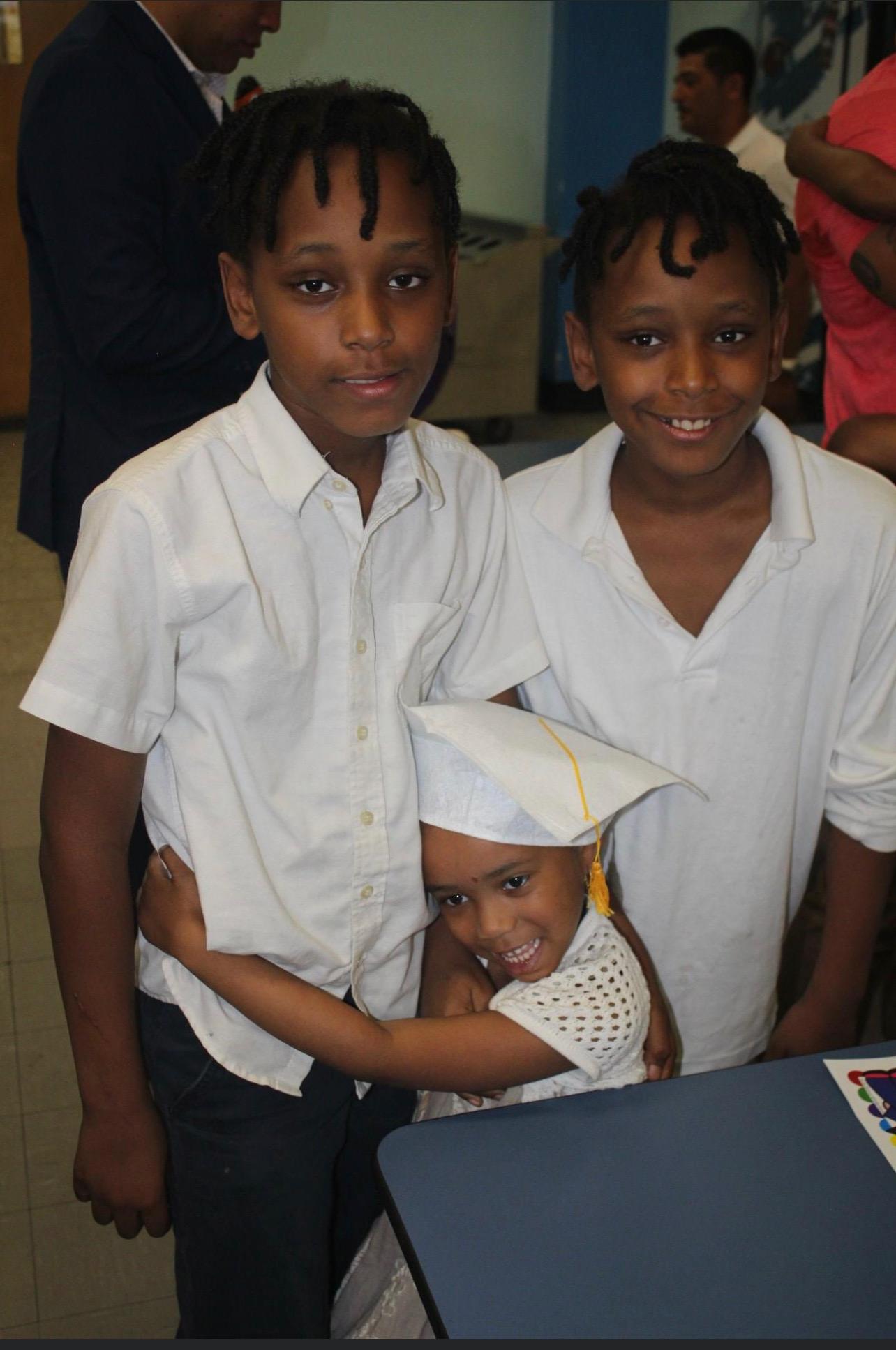 Family smiles - Tyler, Taylor, Mia