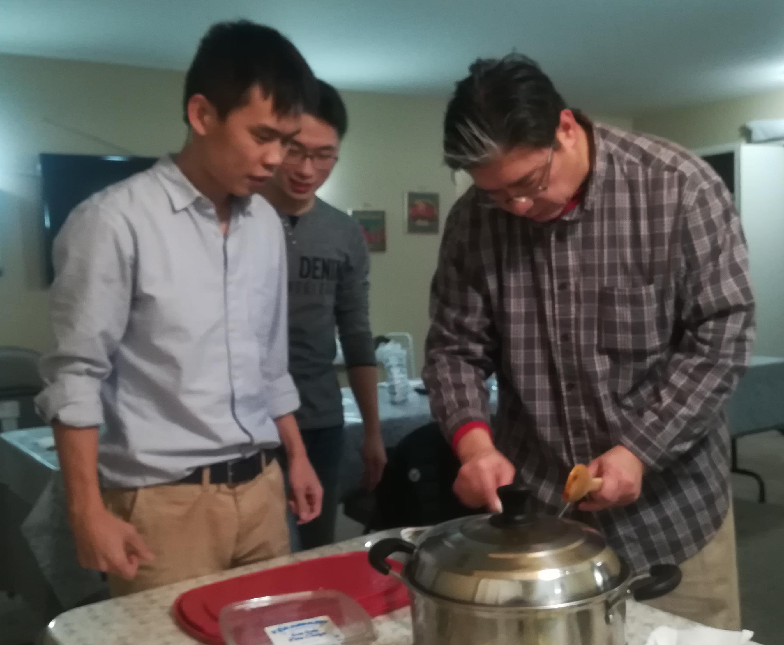 Preparing dinner together with Pastor Bai.